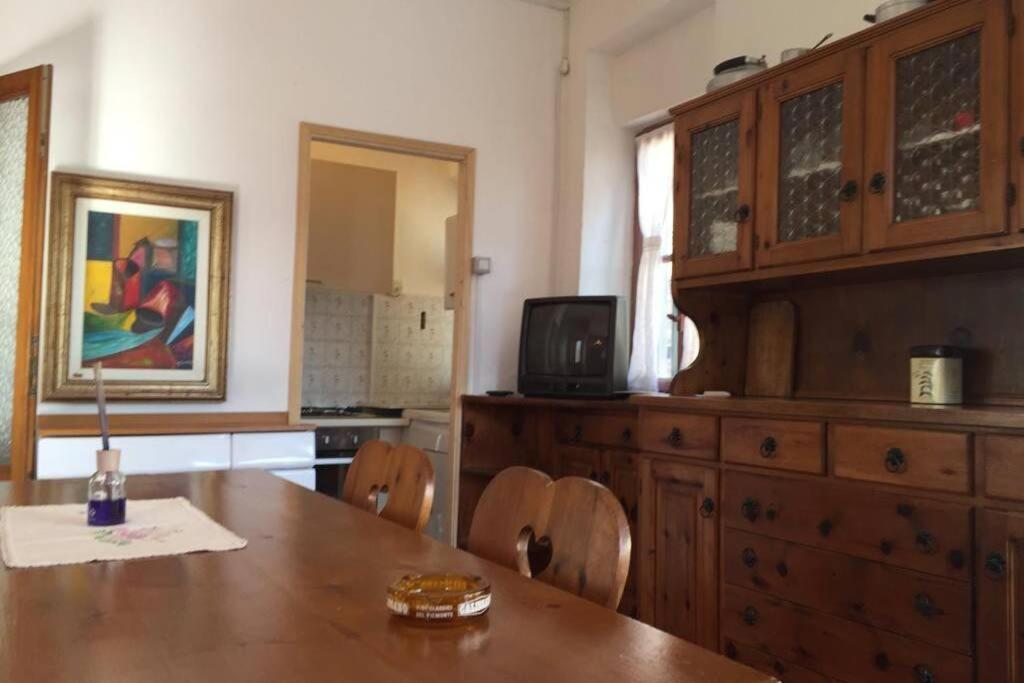 Nel Set Di Piccolo Mondo Antico Villa Viola Valsolda Eksteriør bilde