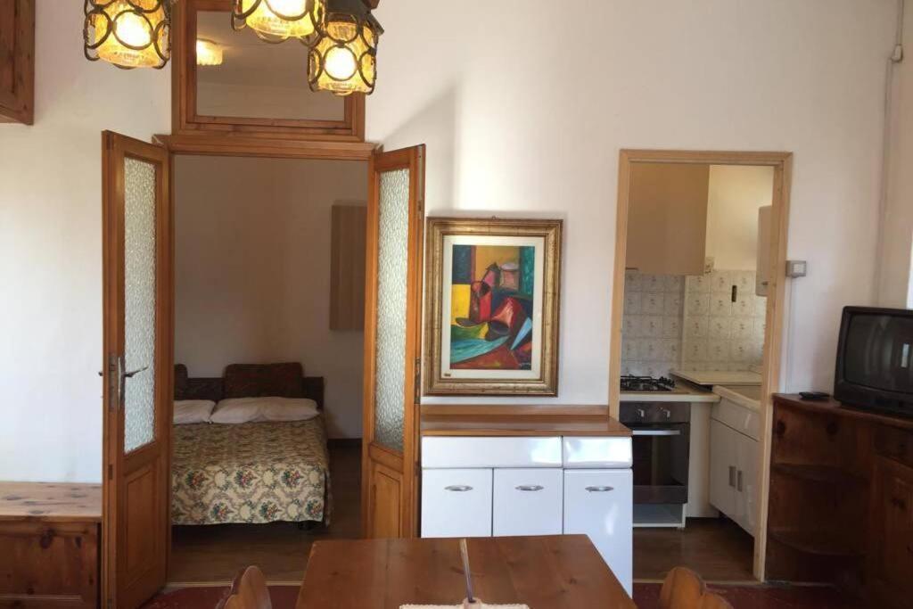 Nel Set Di Piccolo Mondo Antico Villa Viola Valsolda Eksteriør bilde